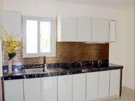FOR SALE: Apartment / Condo / Townhouse Cavite > Silang 4