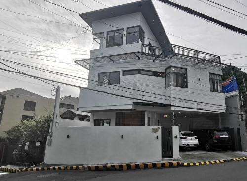 FOR SALE: House Manila Metropolitan Area > Quezon