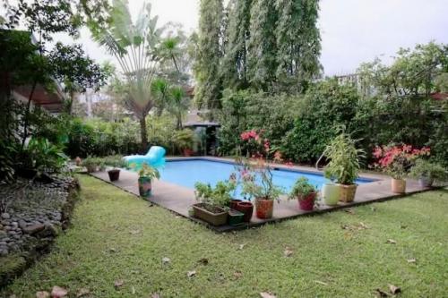 FOR SALE: Apartment / Condo / Townhouse Manila Metropolitan Area > Makati 2