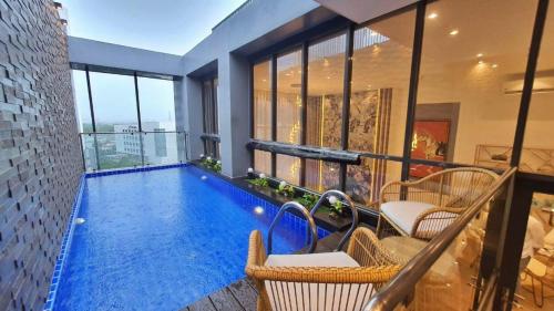 FOR SALE: House Rizal > Taguig 4
