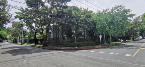 FOR SALE: Lot / Land / Farm Manila Metropolitan Area > Makati