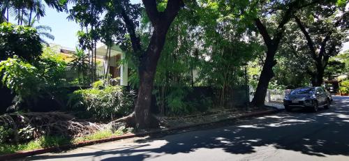 FOR SALE: House Manila Metropolitan Area > Alabang