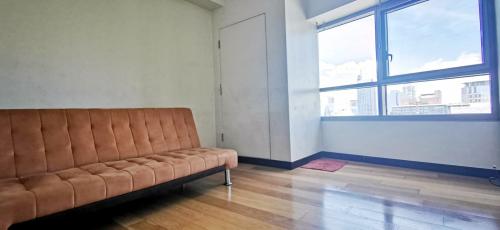 FOR RENT / LEASE: Apartment / Condo / Townhouse Manila Metropolitan Area > Makati 4