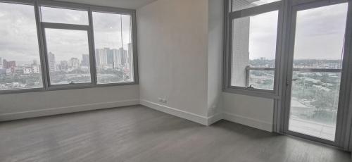 FOR SALE: Apartment / Condo / Townhouse Manila Metropolitan Area > Makati 3
