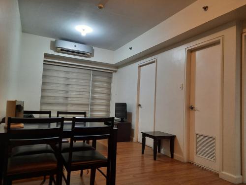 FOR SALE: Apartment / Condo / Townhouse Manila Metropolitan Area > Makati 1