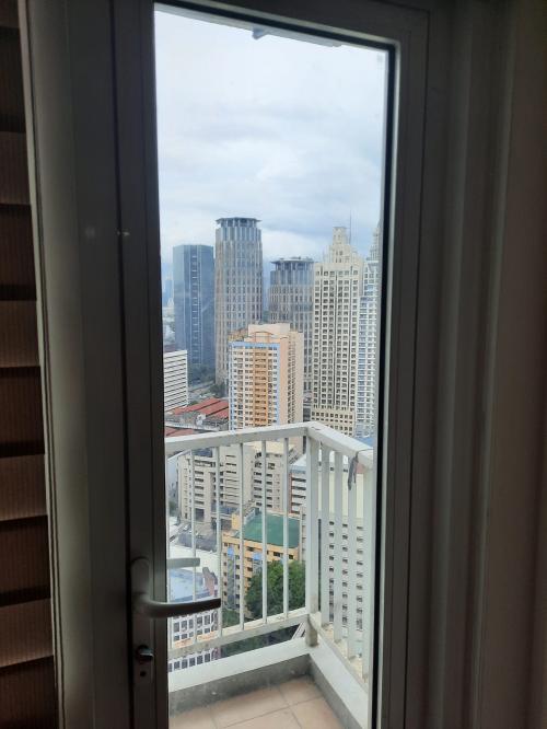 FOR SALE: Apartment / Condo / Townhouse Manila Metropolitan Area > Makati 3