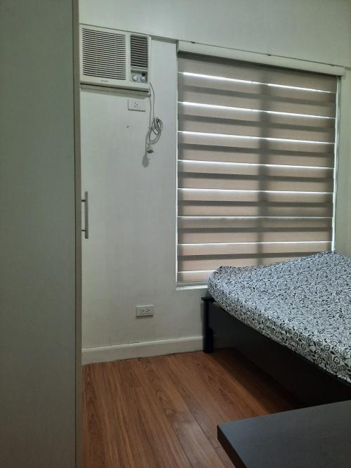 FOR SALE: Apartment / Condo / Townhouse Manila Metropolitan Area > Makati 12