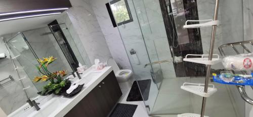 FOR SALE: Apartment / Condo / Townhouse Cavite 1