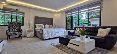 FOR SALE: Apartment / Condo / Townhouse Cavite 4