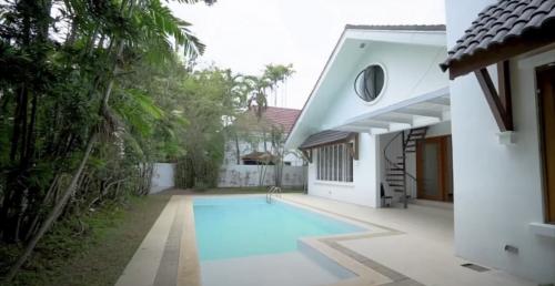 FOR SALE: House Manila Metropolitan Area > Muntinlupa