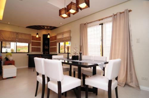 FOR SALE: House Cavite 4