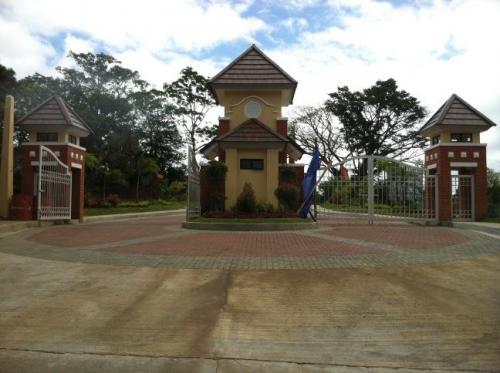 Luxurre Residence Tagaytay