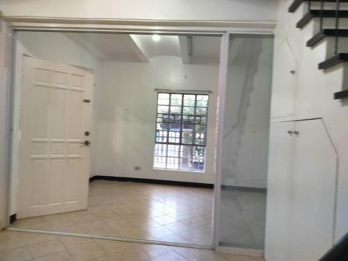 FOR SALE: Apartment / Condo / Townhouse Cavite 7