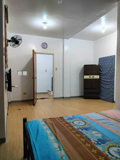 FOR RENT / LEASE: Apartment / Condo / Townhouse Cavite