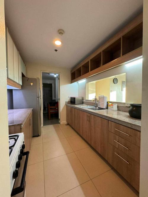 FOR SALE: Apartment / Condo / Townhouse Manila Metropolitan Area > Makati 3