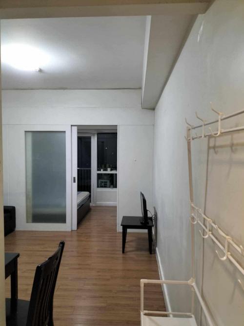 FOR SALE: Apartment / Condo / Townhouse Manila Metropolitan Area > Makati 3