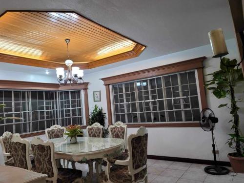 FOR SALE: House Rizal > Cainta 10