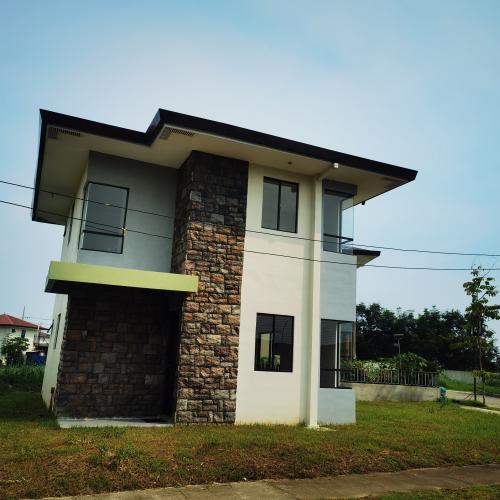 FOR SALE: House Laguna > Calamba 1