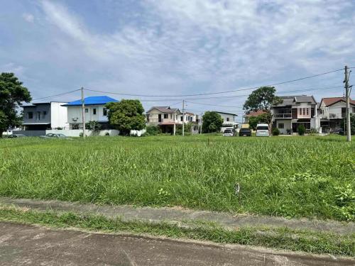 FOR SALE: Lot / Land / Farm Cavite 2