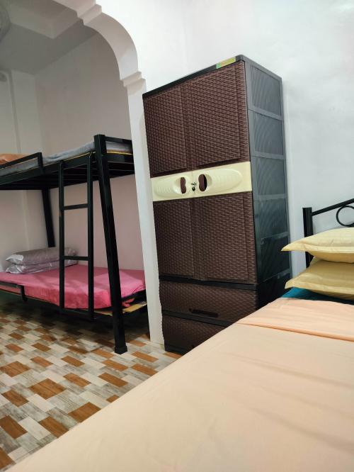 FOR SALE: Apartment / Condo / Townhouse Cavite 19