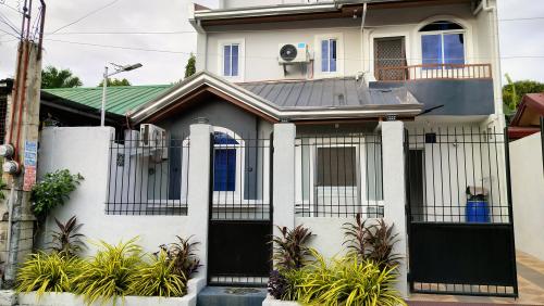 FOR SALE: Apartment / Condo / Townhouse Cavite 3