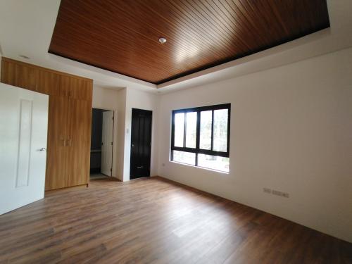 Finishing Master room