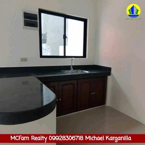 FOR SALE: House Manila Metropolitan Area > Valenzuela 1