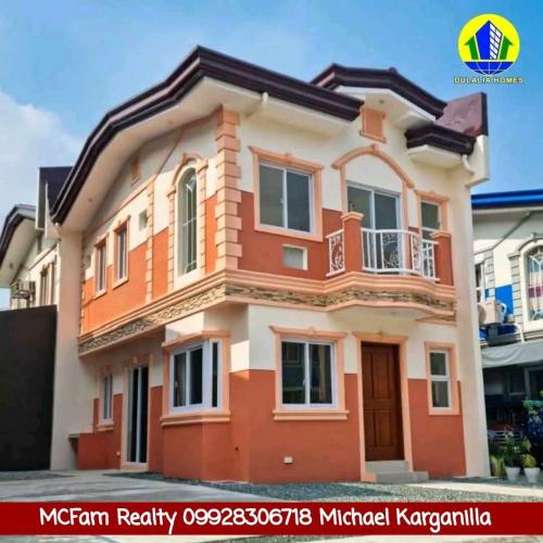 FOR SALE: House Manila Metropolitan Area > Valenzuela