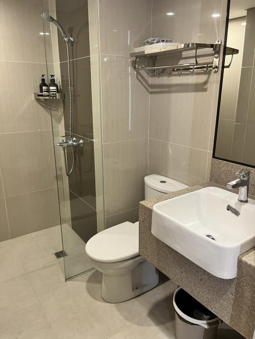 FOR RENT / LEASE: Apartment / Condo / Townhouse Tagaytay 11
