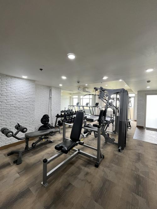 FOR RENT / LEASE: Apartment / Condo / Townhouse Tagaytay 12