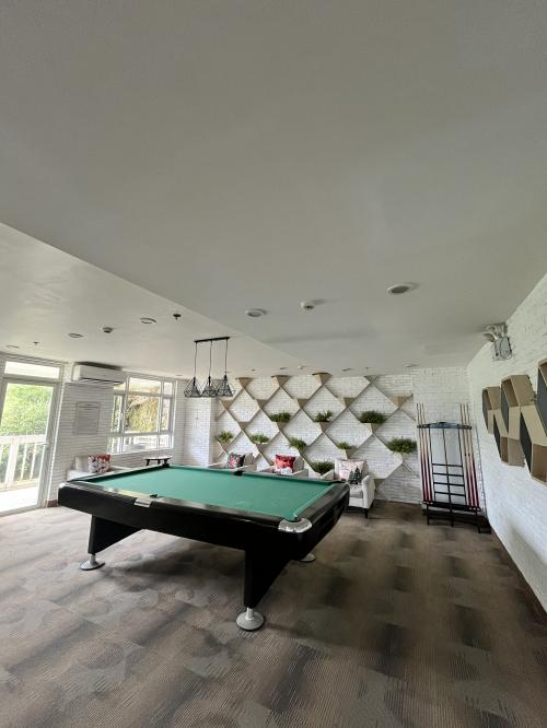 FOR RENT / LEASE: Apartment / Condo / Townhouse Tagaytay 15