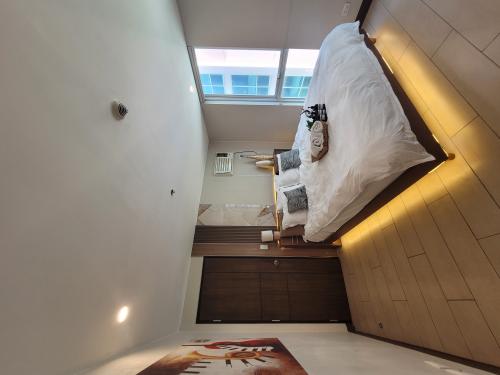 FOR RENT / LEASE: Apartment / Condo / Townhouse Manila Metropolitan Area > Other areas 13