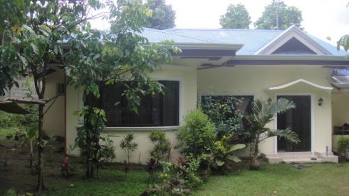 FOR SALE: House Negros Oriental > Other areas