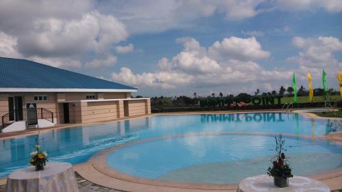 Summit Point Golf & Residential Estate -Swimming Pool Residential lot & Fairway lots for sale