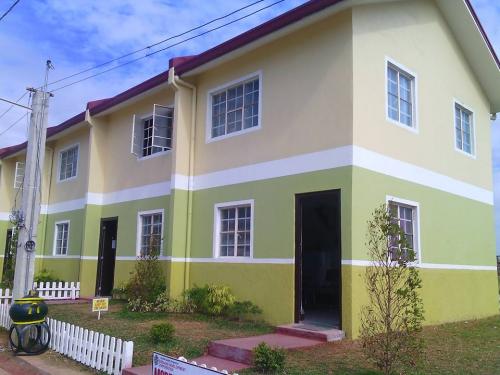 FOR SALE: Apartment / Condo / Townhouse Batangas