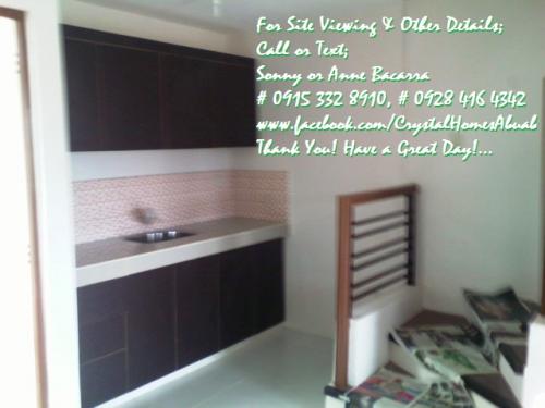 FOR SALE: Apartment / Condo / Townhouse Rizal 8