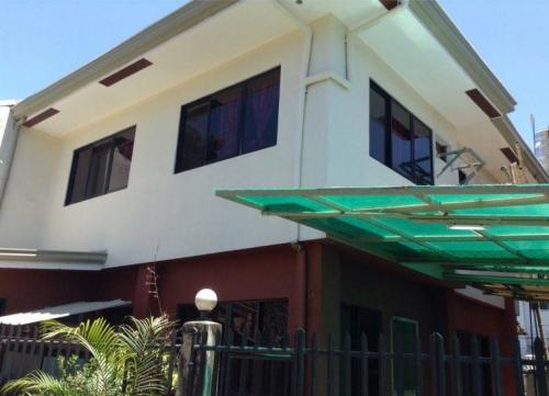 FOR RENT / LEASE: House Cebu > Other areas