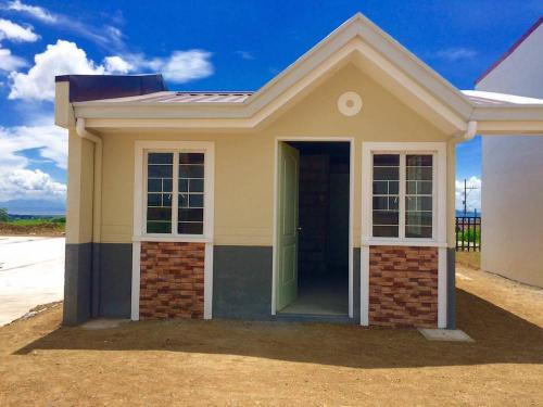 6,213 monthly house and lot for sale in carmona cavite thru pag ibig