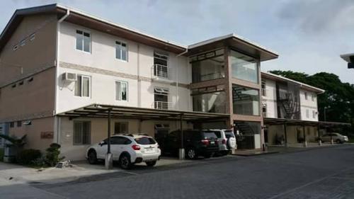 FOR SALE: Apartment / Condo / Townhouse Manila Metropolitan Area > Las Pinas 6