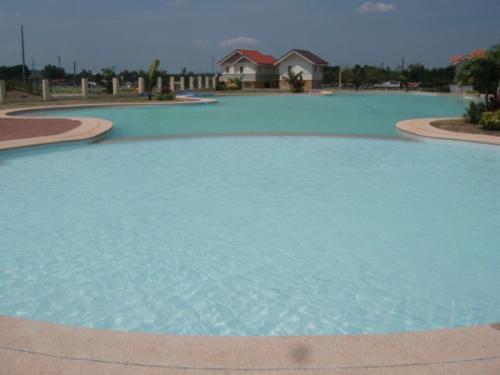 Ponteverde Royale Batangas Pool