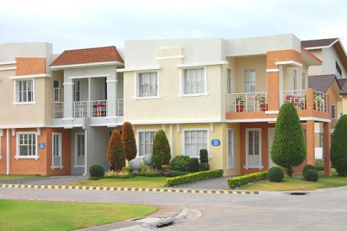 Ready for Occupancy Townhouse in Cavite with Balcony 3 BR , 2 Toilet and bath  50sqm.