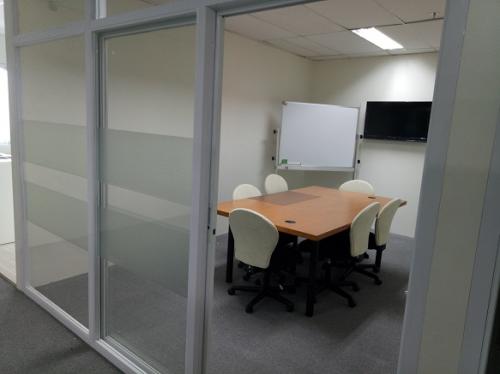 FOR RENT / LEASE: Office / Commercial / Industrial Manila Metropolitan Area > Mandaluyong 3