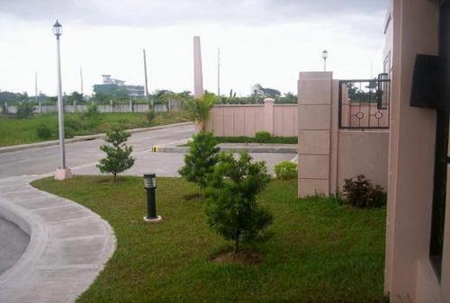 FOR SALE: Office / Commercial / Industrial Rizal 1