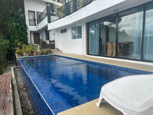FOR SALE: House Tagaytay